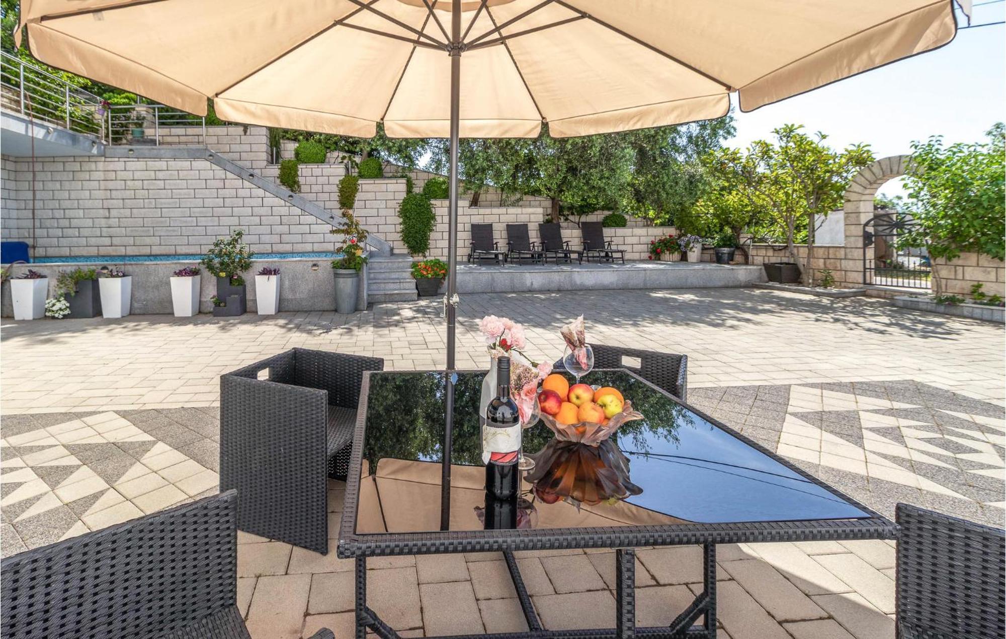 1 Bedroom Cozy Apartment In Crikvenica Exterior photo