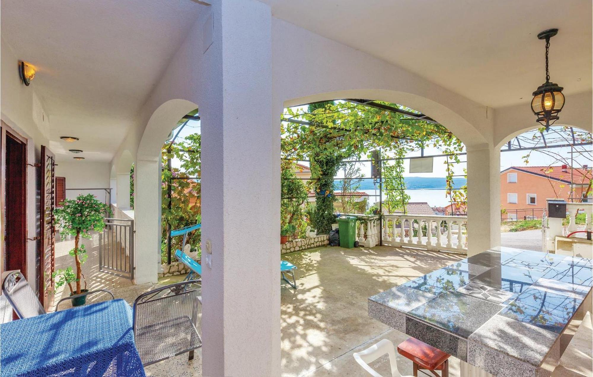 1 Bedroom Cozy Apartment In Crikvenica Exterior photo