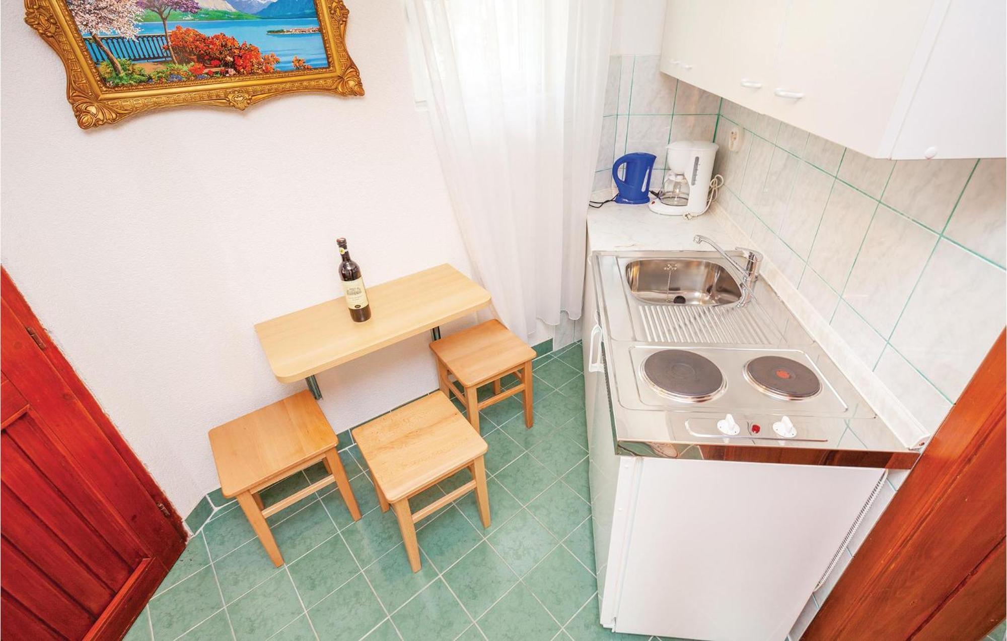 1 Bedroom Cozy Apartment In Crikvenica Exterior photo