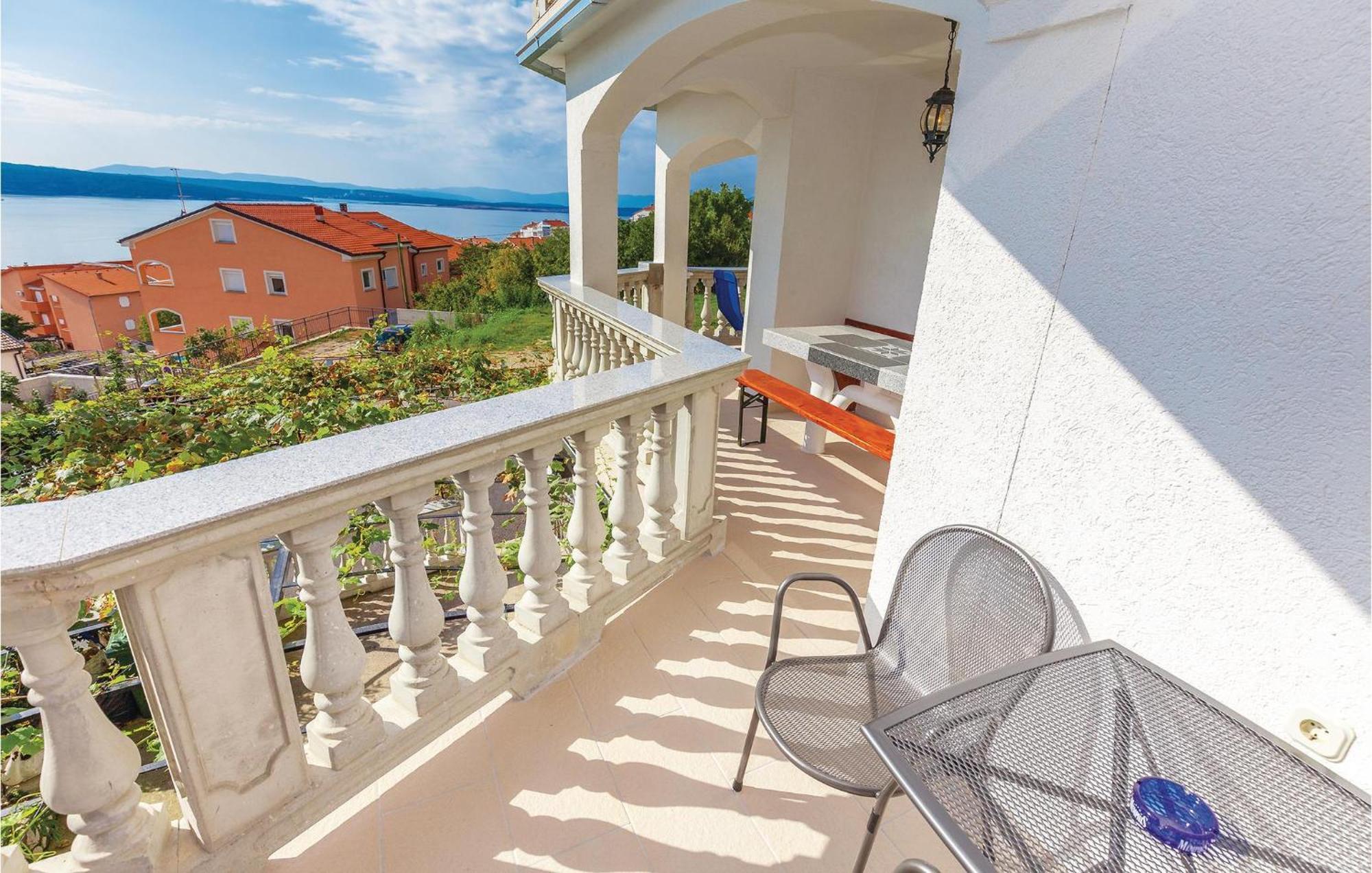 1 Bedroom Cozy Apartment In Crikvenica Exterior photo
