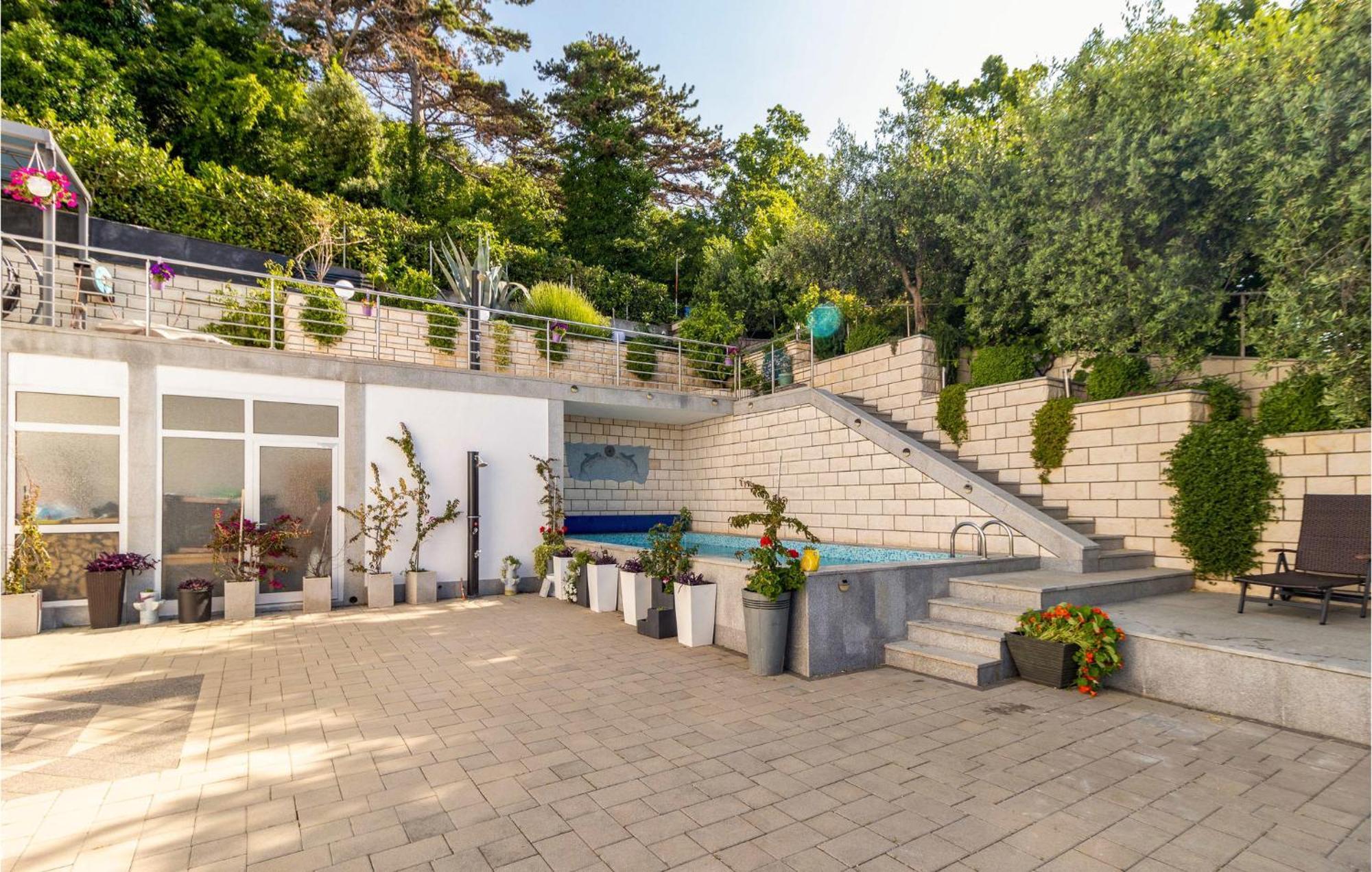 1 Bedroom Cozy Apartment In Crikvenica Exterior photo